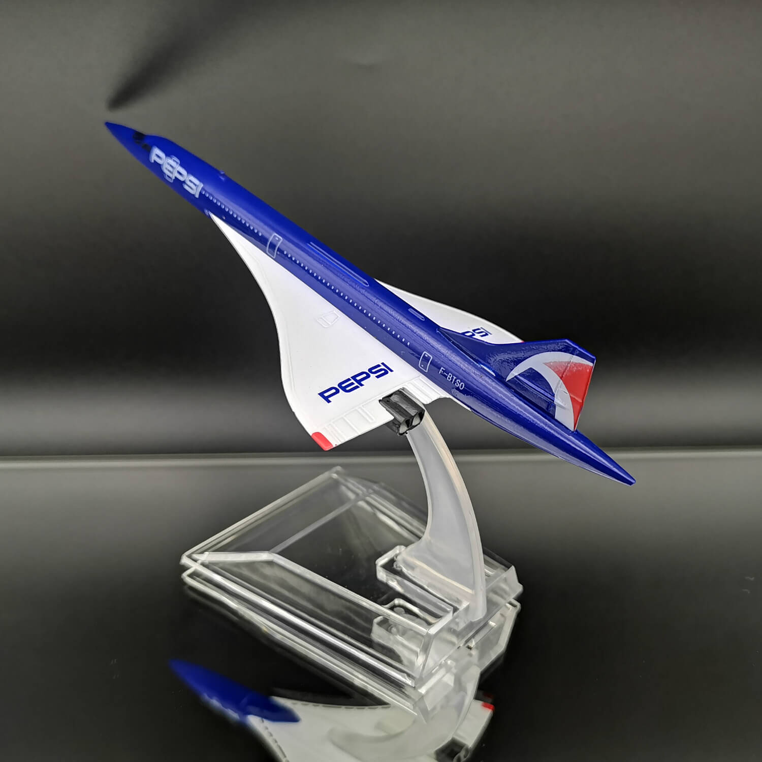 Aérospatiale BAC „Concorde“ – Pepsi Livery – 1:400 – fliegend auf ...